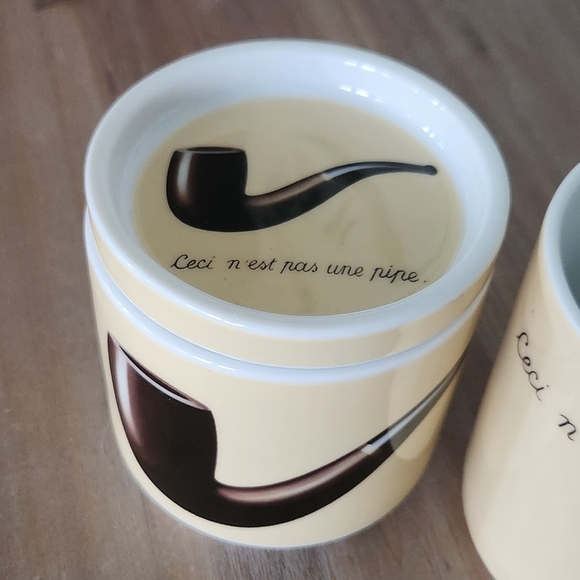 ☕ “The Treachery of Images” Coffee & Tea Mug Set – René Magritte, Rare, Art - Picture 4 of 16